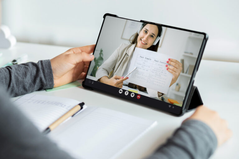 How Interactive Online Sessions Help Students Learn Coding Better